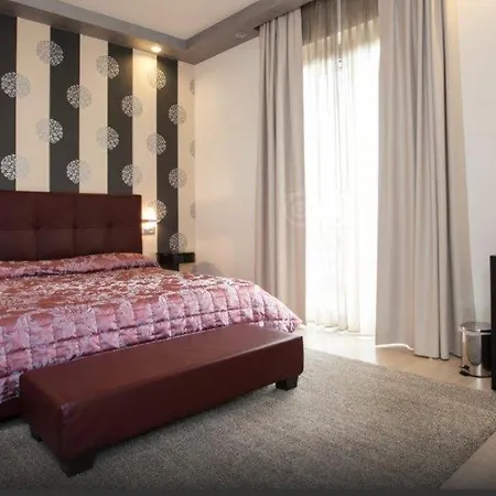 La Grotta 3* Verona