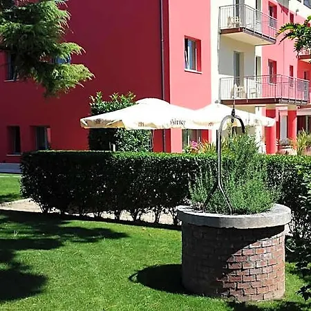 La Grotta Hotel 3*